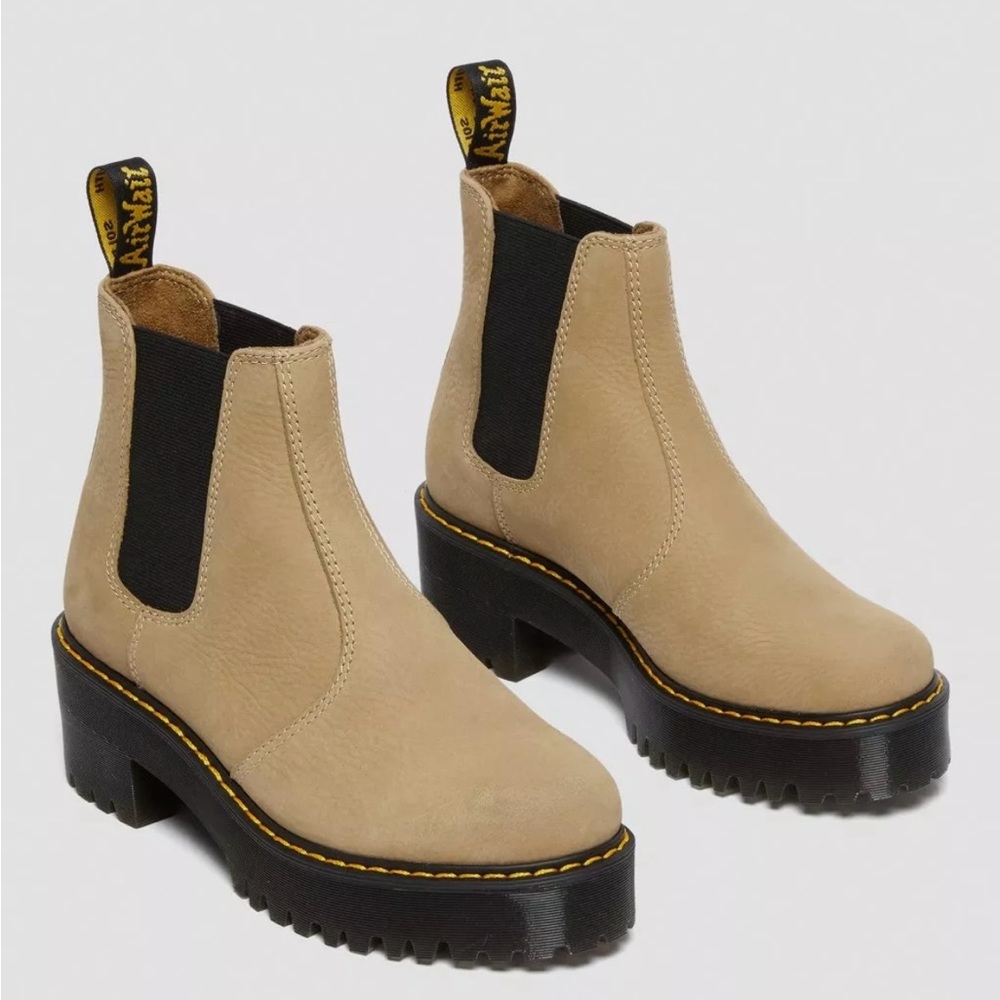 ROMETTY WOMEN'S NUBUCK LEATHER PLATFORM CHELSEA BOOTS